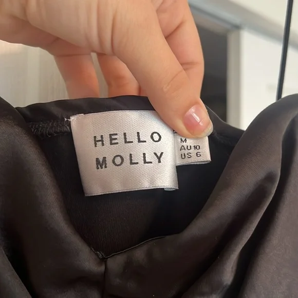 Elegant Black Satin Mini Dress Hello Molly - Picture 5 of 5